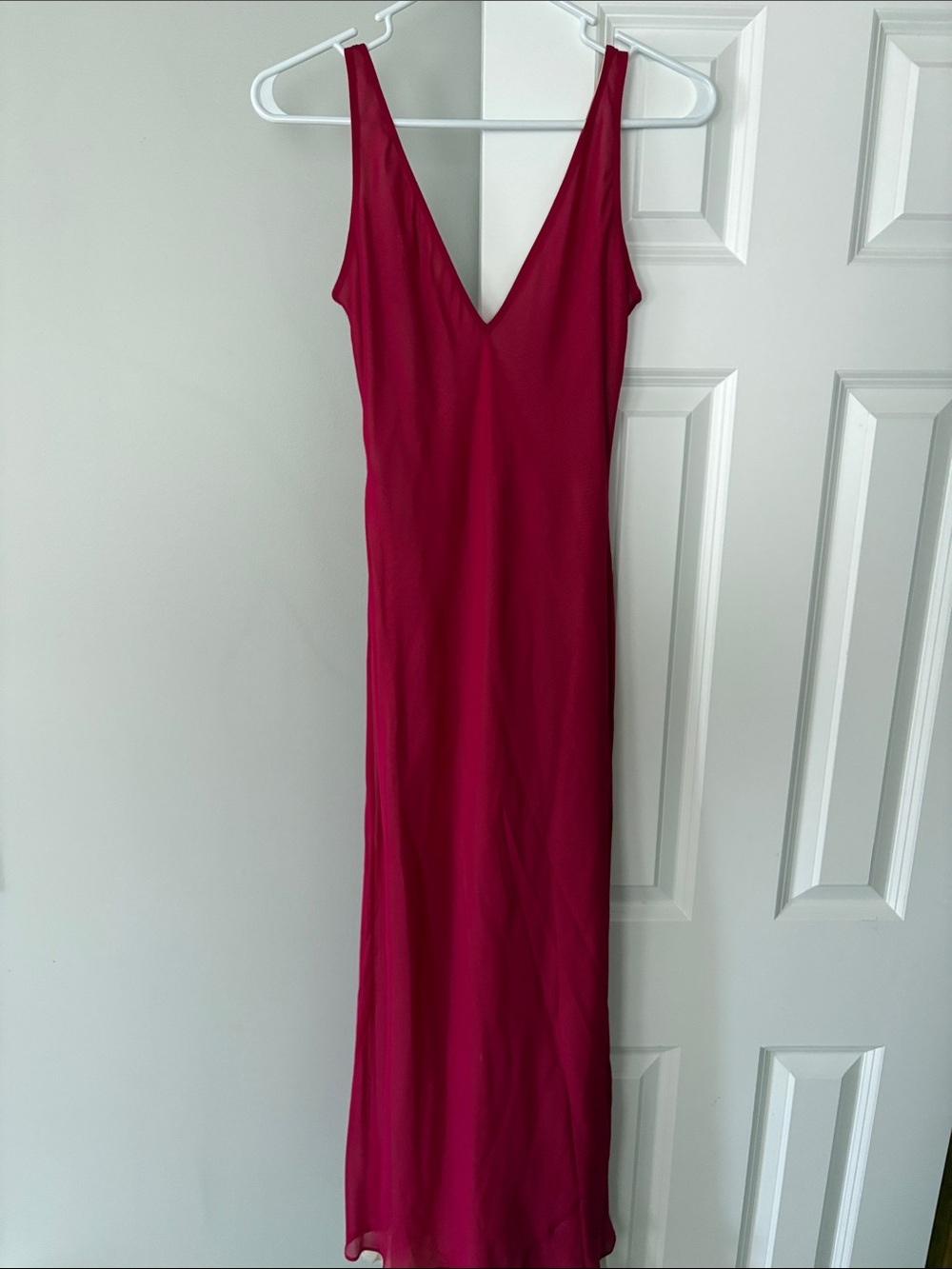 Women’s Deep V-Neck Sleeveless Maxi Dress